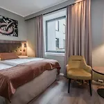 Quality Grand Hotel 4*