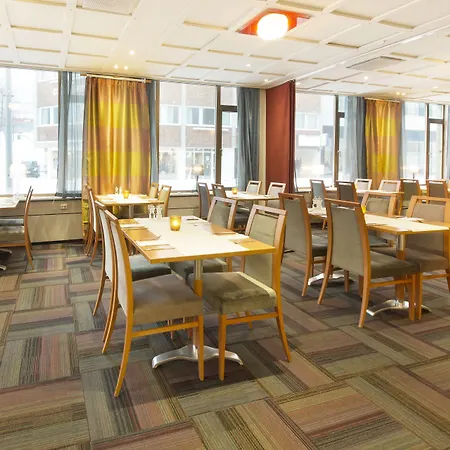 酒店 特罗姆瑟斯堪迪豪华酒店 4*