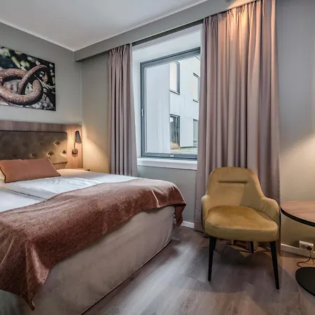Quality Grand Hotel 4*