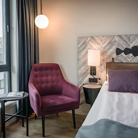 Quality Grand Hotell 4*