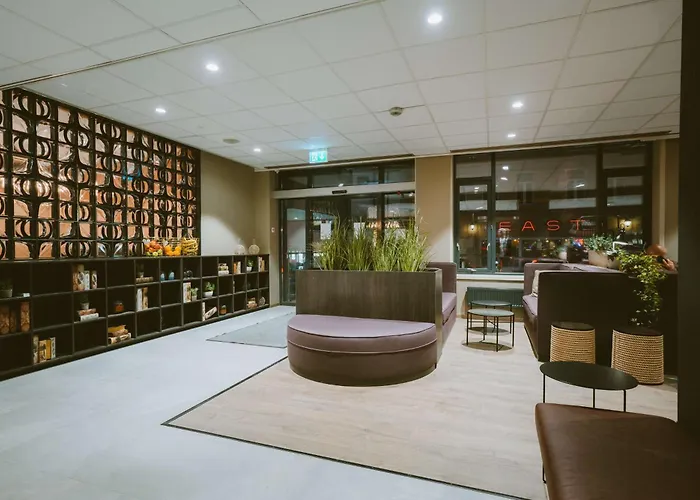 Quality Grand Hotell 4*