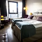 Quality Grand Hotel 4*